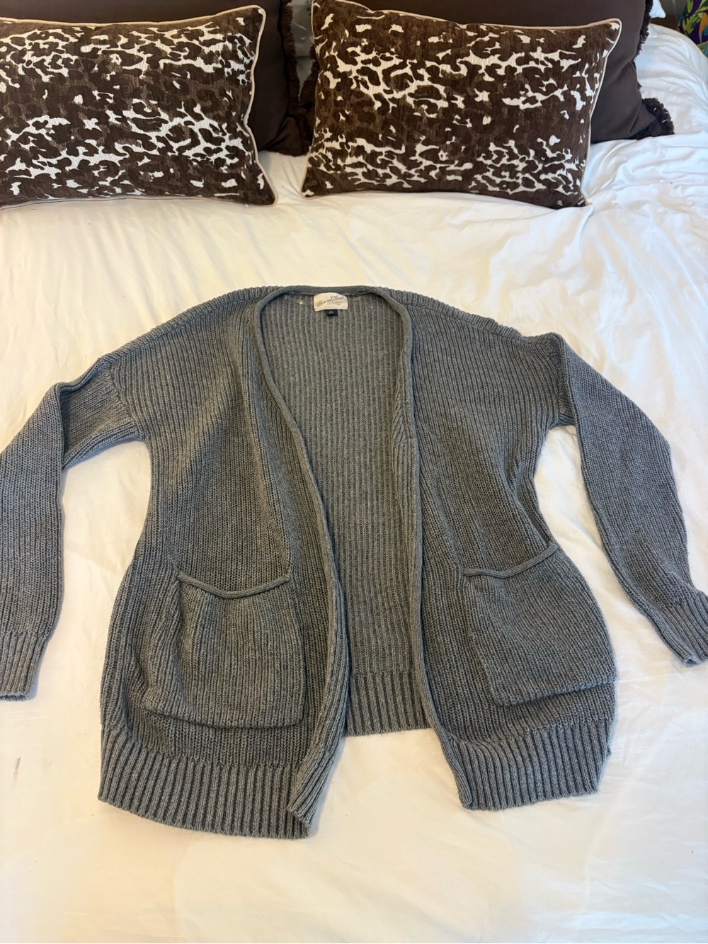 Universal Thread Gray Open-Front Knit Cardigan with Pockets